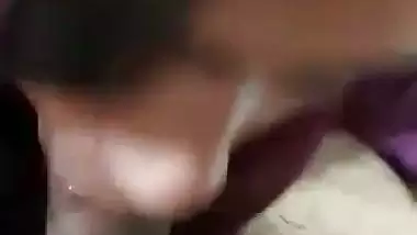 Muslim girl gives an Indian blowjob to her stepbrother