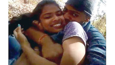 Lovely Tamil Girlfriend Hot Fucking With Lover