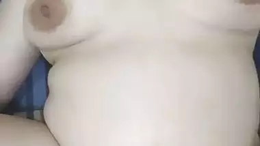 Chubby milf’s hardcore Nepali sex video with a stranger