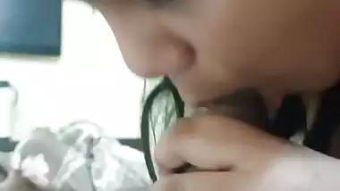 Chubby girl tasting dick with flavoured condom
